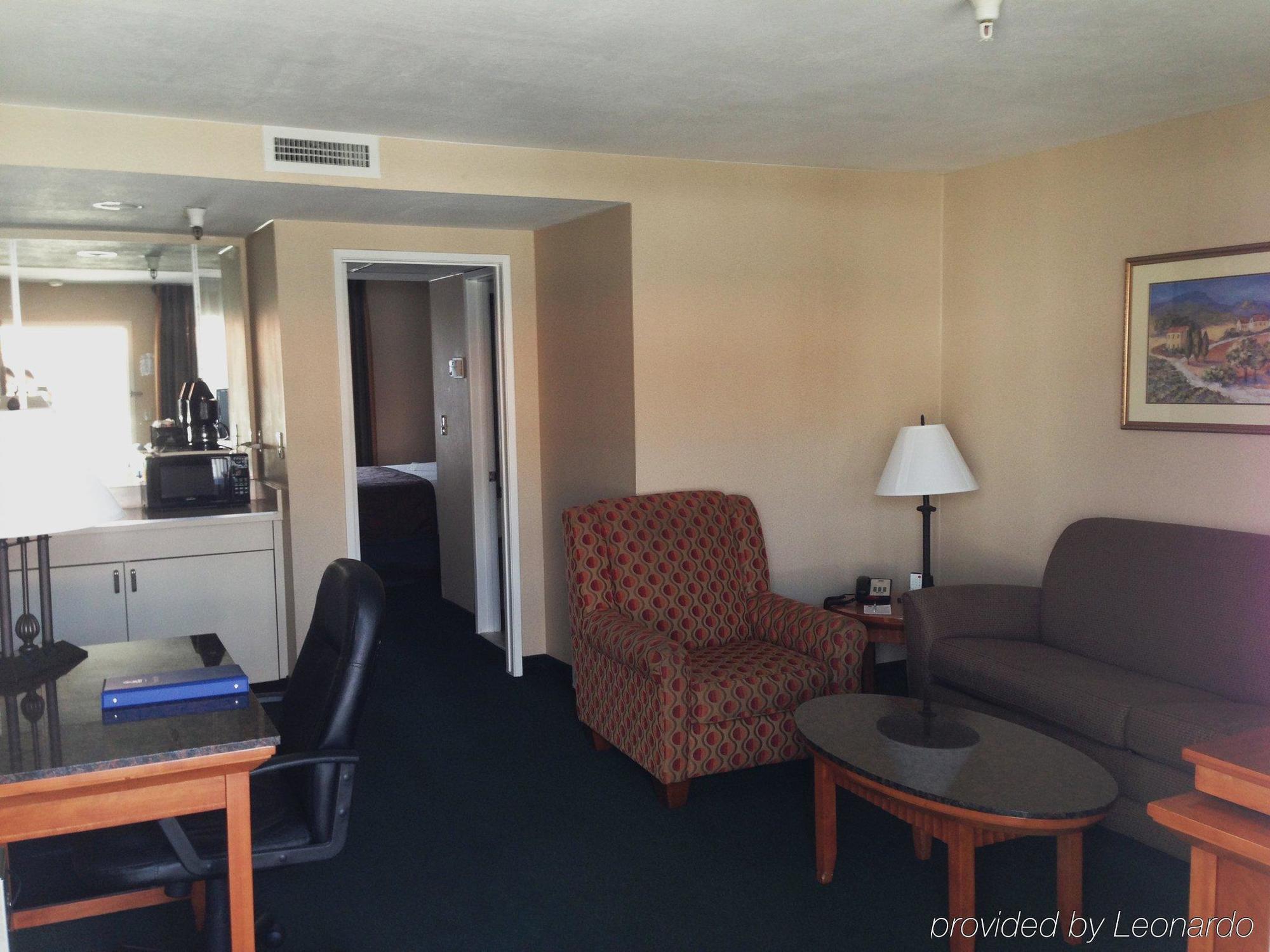 Best Western Pasadena Royale Inn & Suites Eksteriør billede